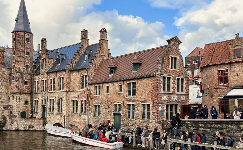 Brugge Eigen Foto dagtocht bedrijfsuitje seniorenreis teambuilding dagjeuit.net